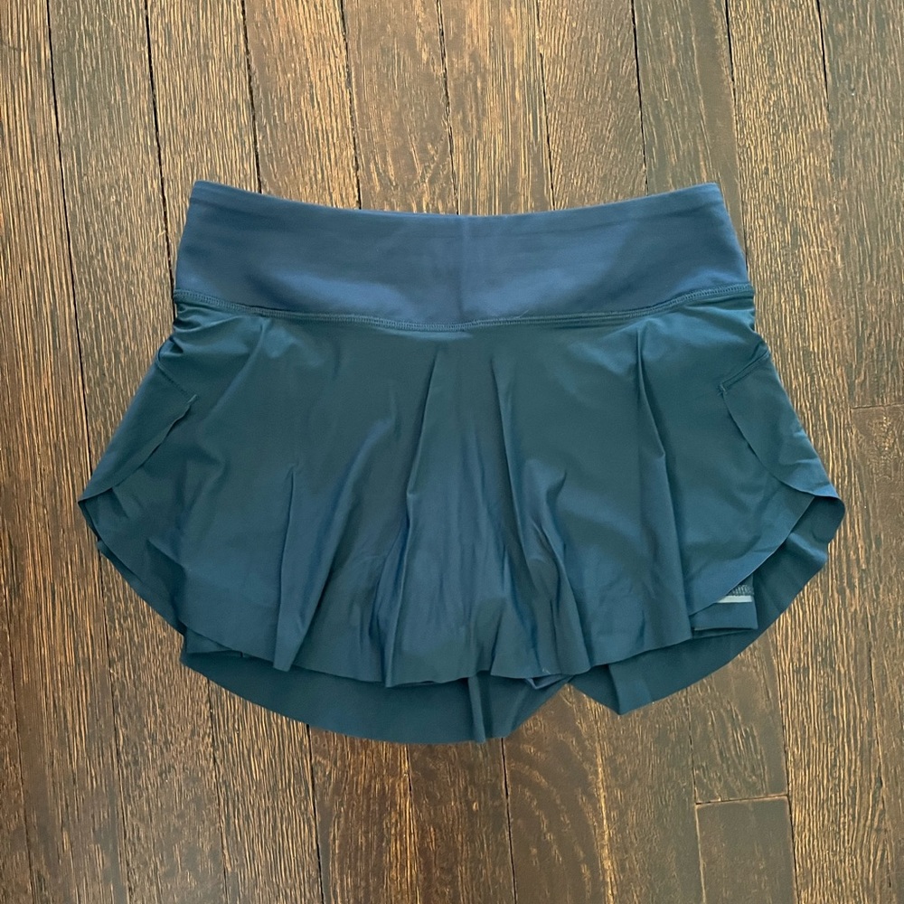 Lululemon tennis skirt size 2